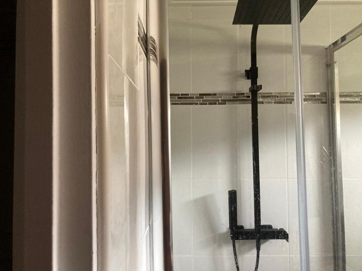 Mountain View & Sea View Location Chambre Individual 1 Sur 3 Chambres Dispo Avec Climes Mais Salle De Bain Et Salon En Commune Μπαστιά Εξωτερικό φωτογραφία